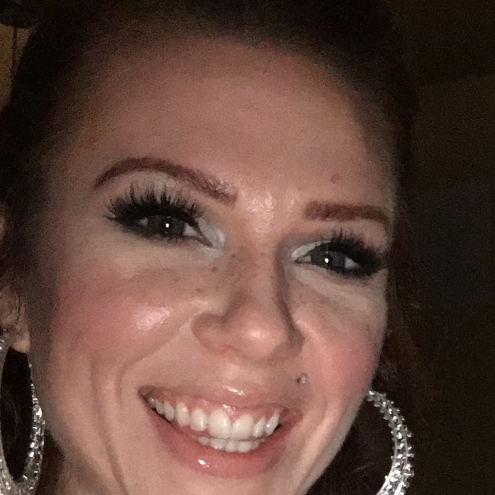 Meet your Posher, Rebekah